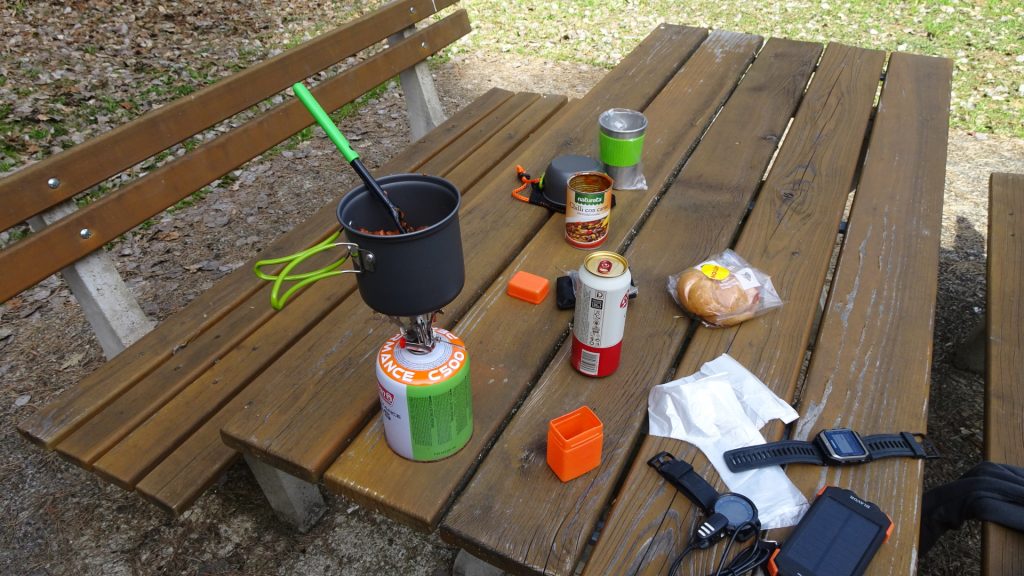 Preparing a warm meal at the "Kalkofen" rest area